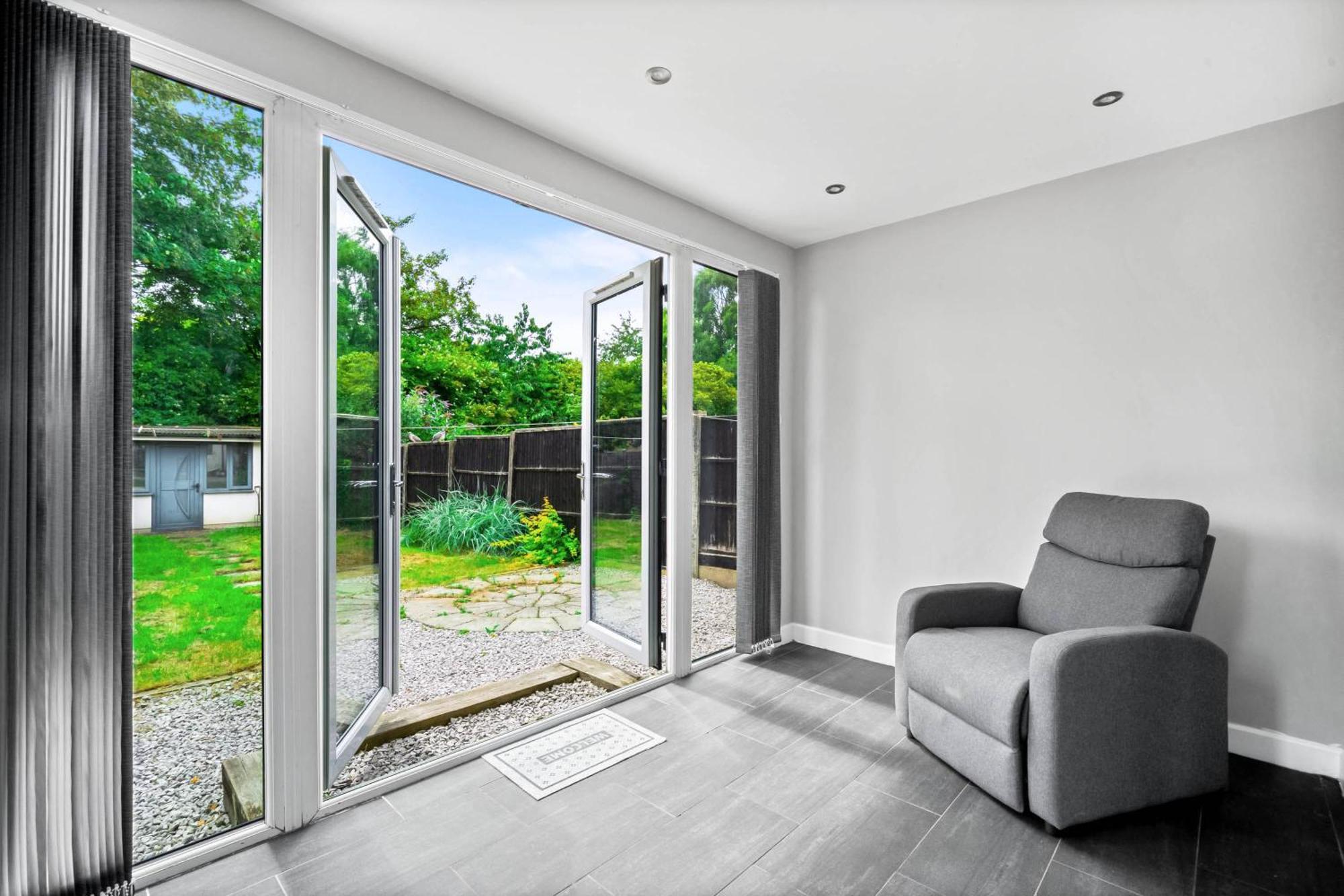 Stylish 3 Bedroom Home Away From Home Birmingham Exterior photo